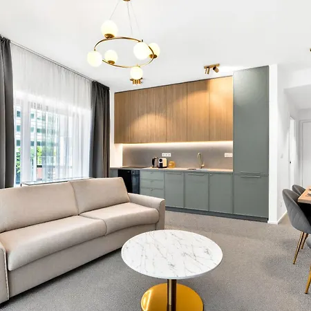 Apartment Your Paradise - Wander, Dine & Shop